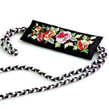 Load image into Gallery viewer, Square Knots Norigae traditional Korean accessory (Red/Black)

