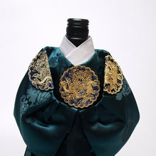 Load image into Gallery viewer, Korean Traditional King Hanbok Wine Bottle Cover Green
